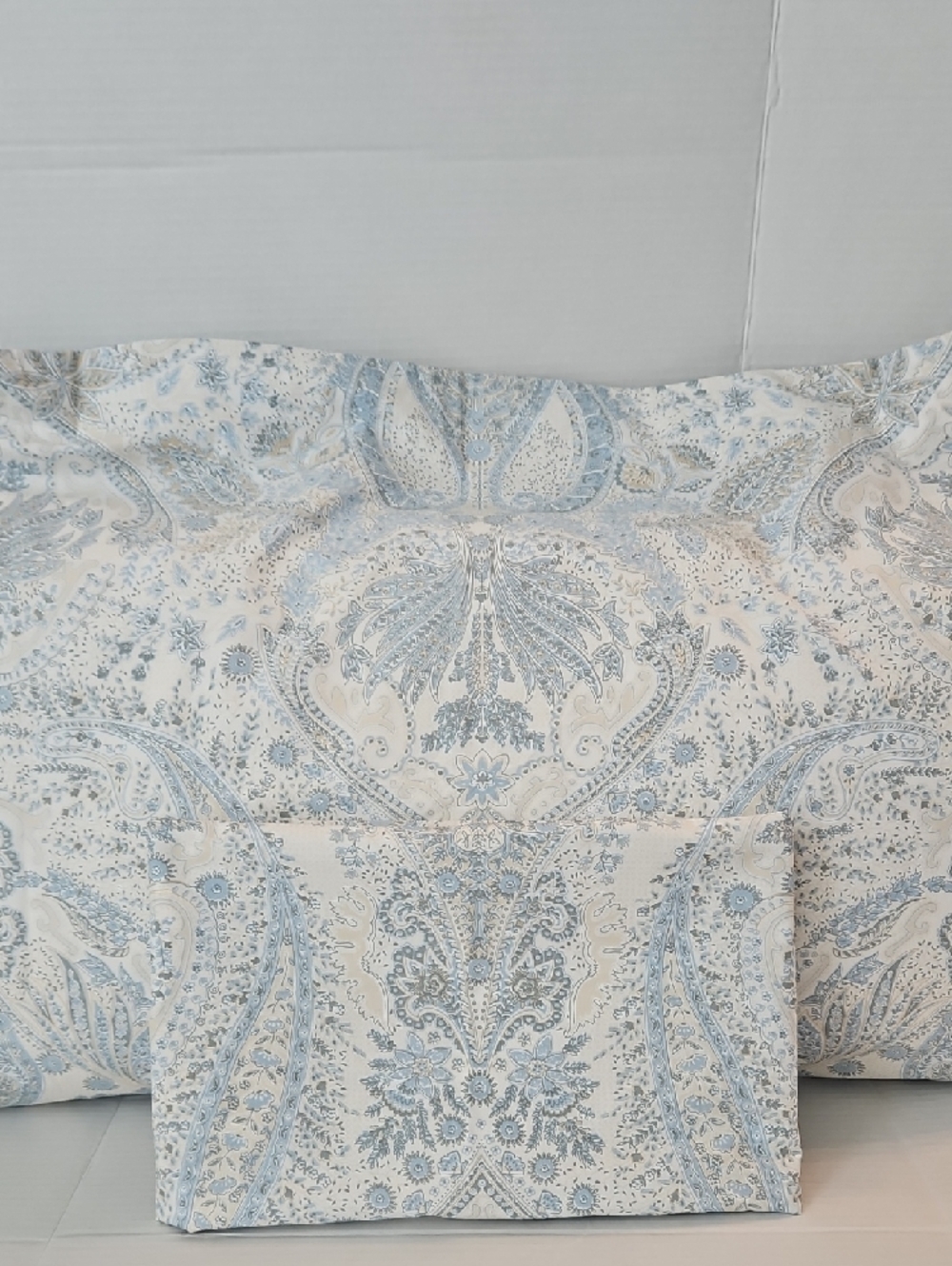 PINZON Blue Cream Paisley Floral Cotton King Pillow Shams